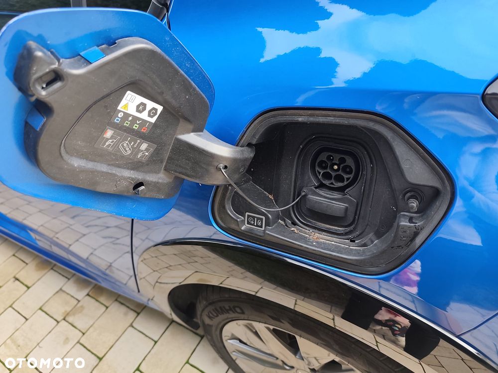 Peugeot 208 50kWh Style - 28