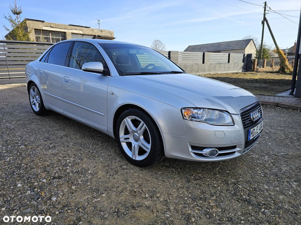 Audi A4 Limousine - 2