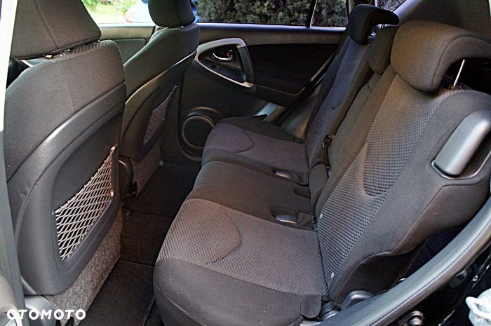 Toyota RAV4 2.0 4x4 Sol - 23