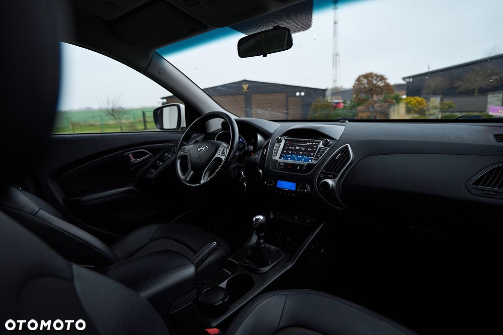 Hyundai ix35 1.6 2WD Fifa World Cup Edition - 24
