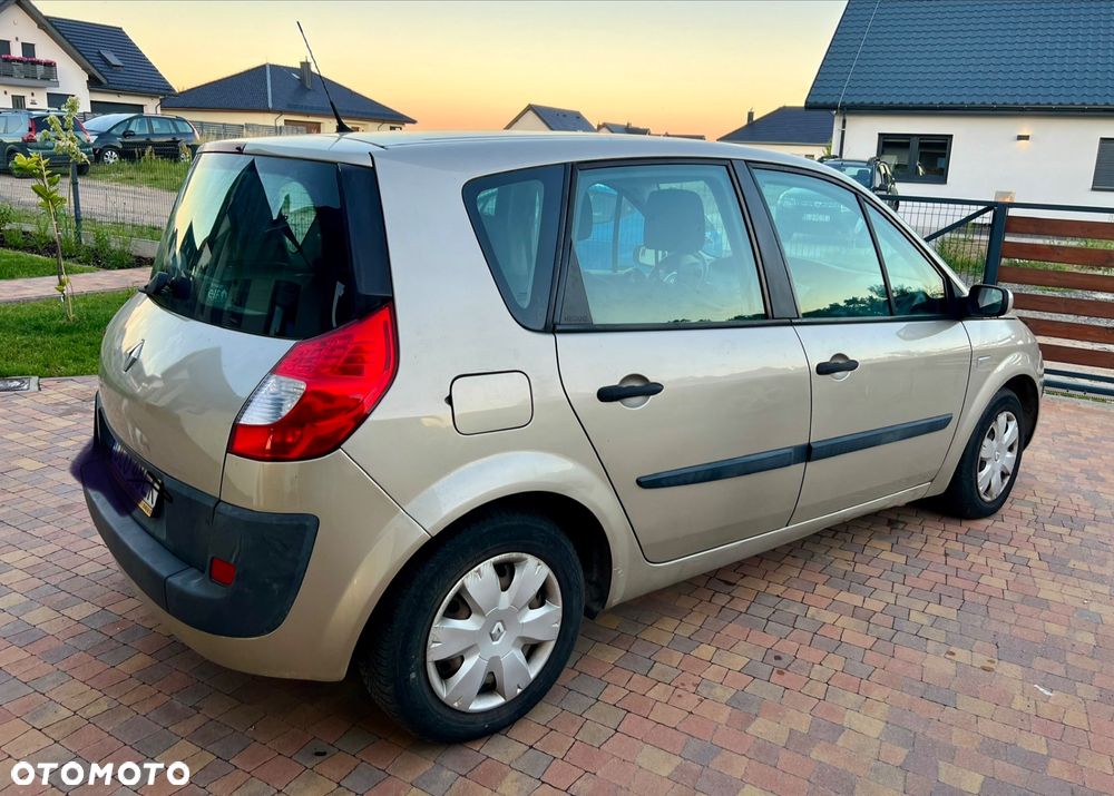 Renault Scenic 1.6 16V Infinity - 3