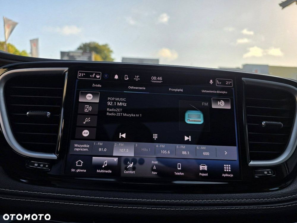 Chrysler Pacifica - 23