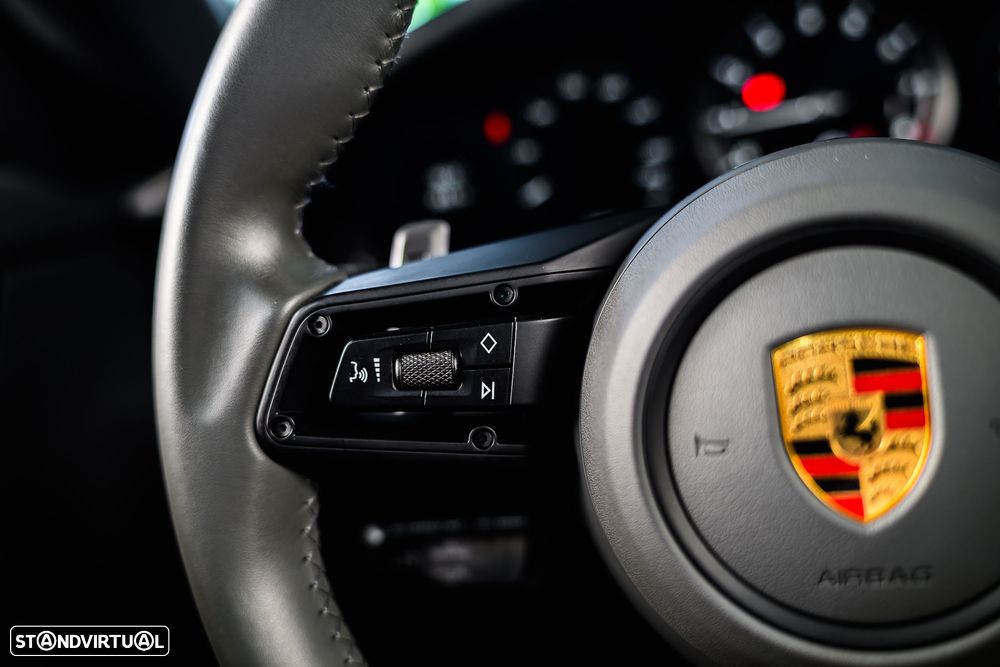 Porsche 911 (992) Carrera PDK - 22