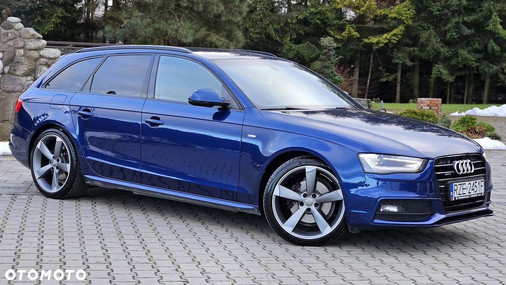 Audi A4 Avant 2.0 TDI DPF quattro S tronic S line Sportpaket - 4