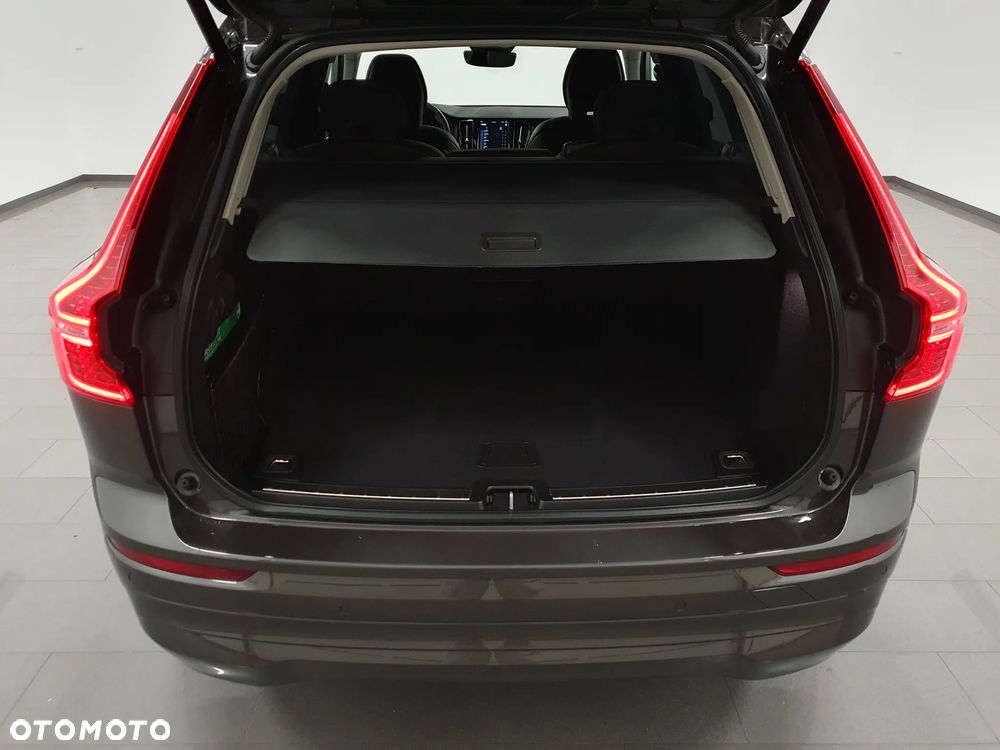 Volvo XC 60 B4 D AWD Geartronic Inscription - 38