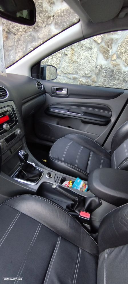 Ford Focus SW 1.6 TDCi Titanium - 6