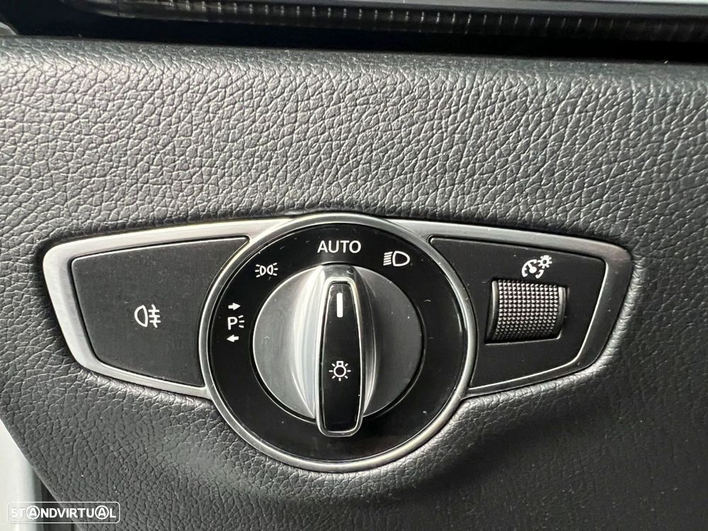 Mercedes-Benz E 220 d AMG Line - 15