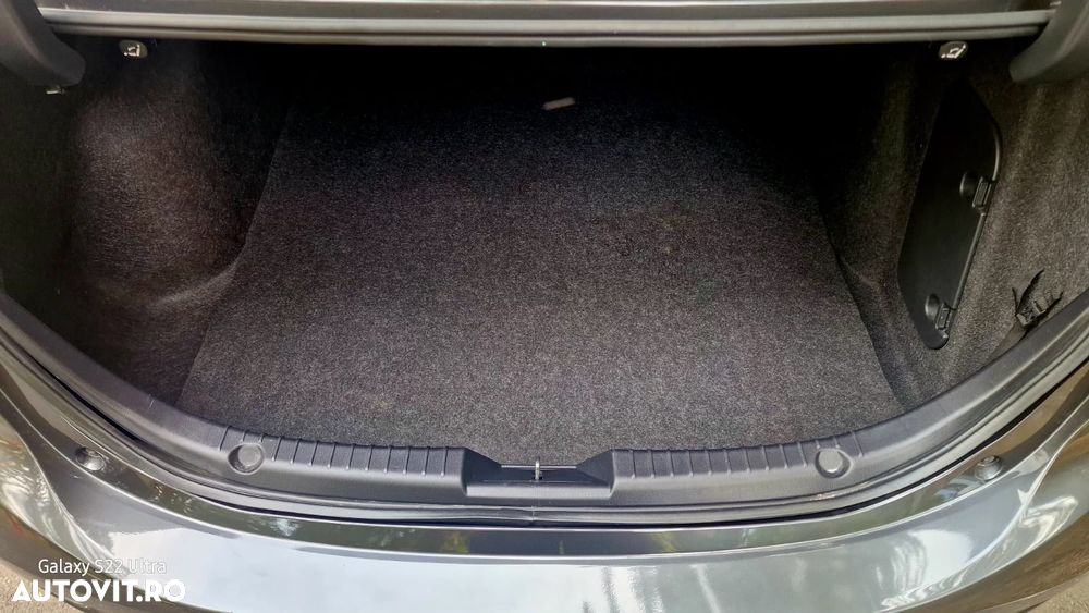 Mazda 3 G120 Attraction - 6