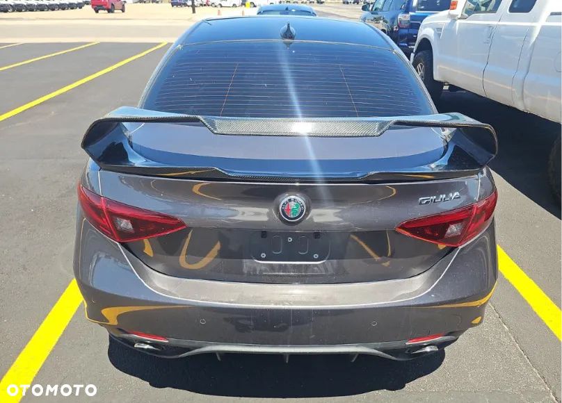 Alfa Romeo Giulia 2.0 Turbo TI Q4 - 6