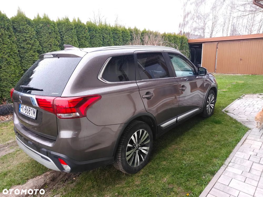 Mitsubishi Outlander 2.0 Intense 4WD CVT - 3