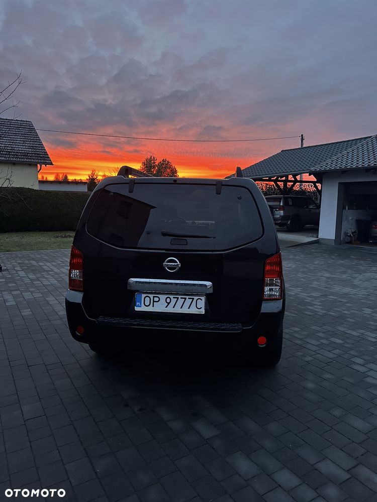 Nissan Pathfinder - 4