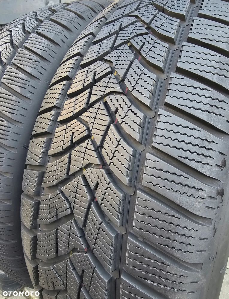 Dunlop Winter Sport 5 SUV 235/55R19 105 V - 2