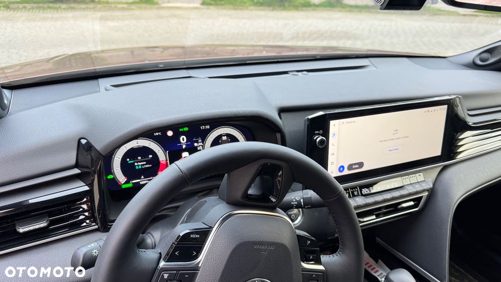 Toyota Camry 2.5 Hybrid Dynamic Force Executive e-CVT - 17