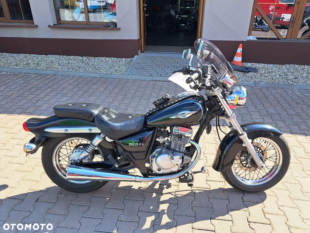 Suzuki Marauder - 1