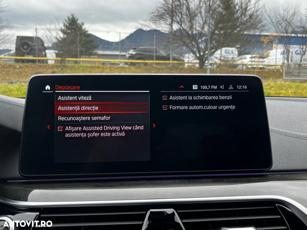 BMW Seria 5 520d xDrive AT MHEV - 32