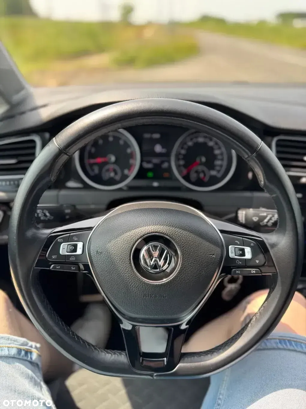 Volkswagen Golf VII 1.5 TSI BMT Comfortline - 24