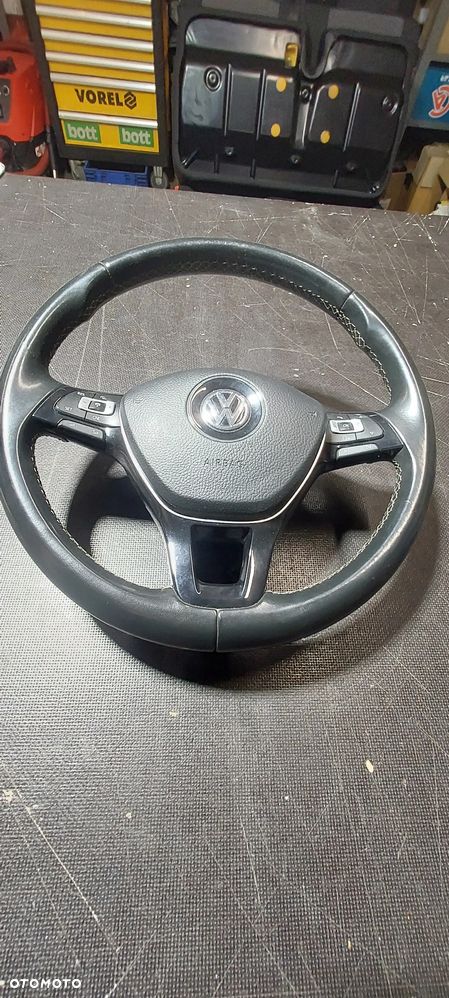 Kierownica skórzana  vw t6 pod wielofunkcję - 1