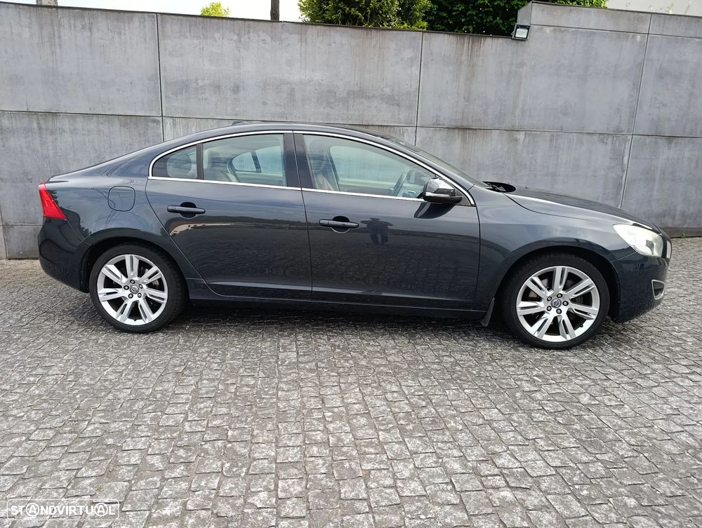 Volvo S60 T5 Powershift Summum - 3