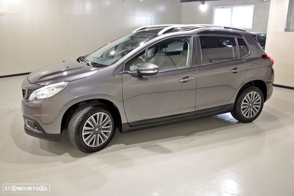 Peugeot 2008 1.2 PureTech Style EAT6 - 6