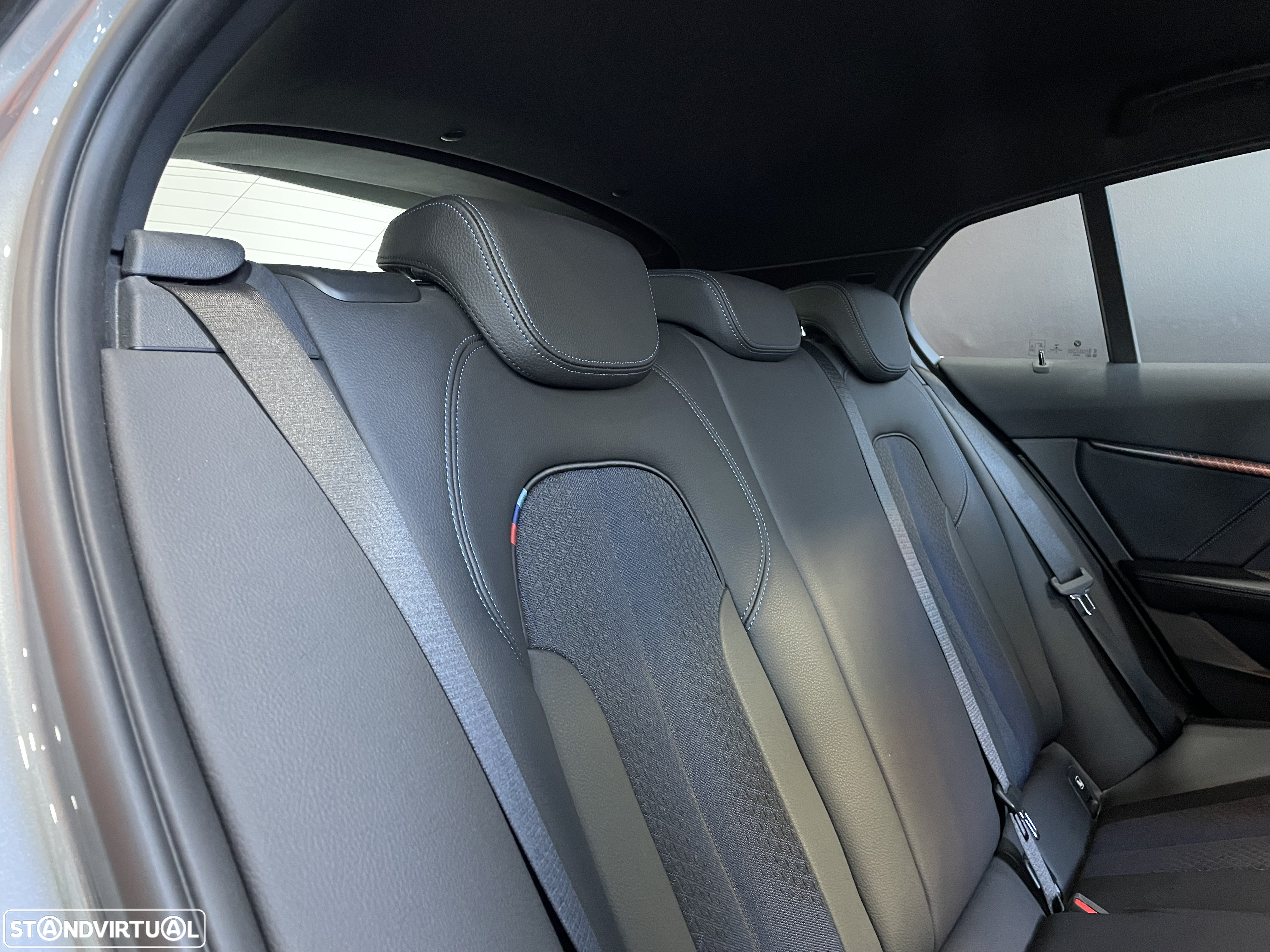 BMW 116 d Pack Desportivo M - 28