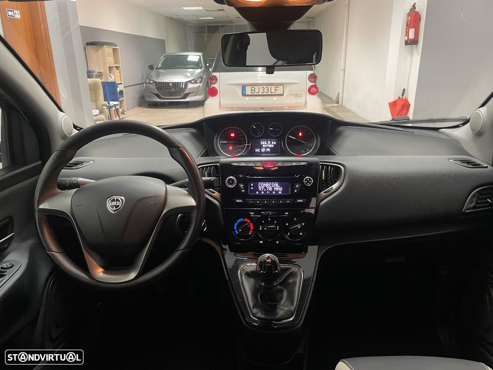 Lancia Ypsilon 1.2 S&S Urban - 19