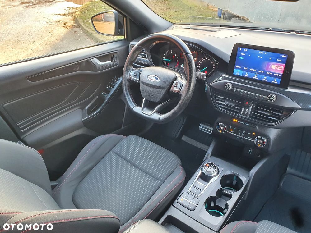 Ford Focus 1.5 EcoBlue STart-Stopp-System ST-LINE X - 10