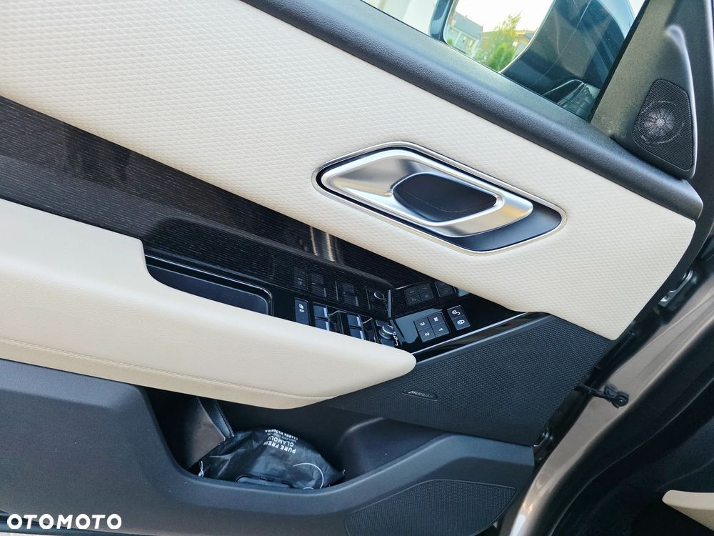 Land Rover Range Rover Velar 2.0d R-Dynamic S - 28