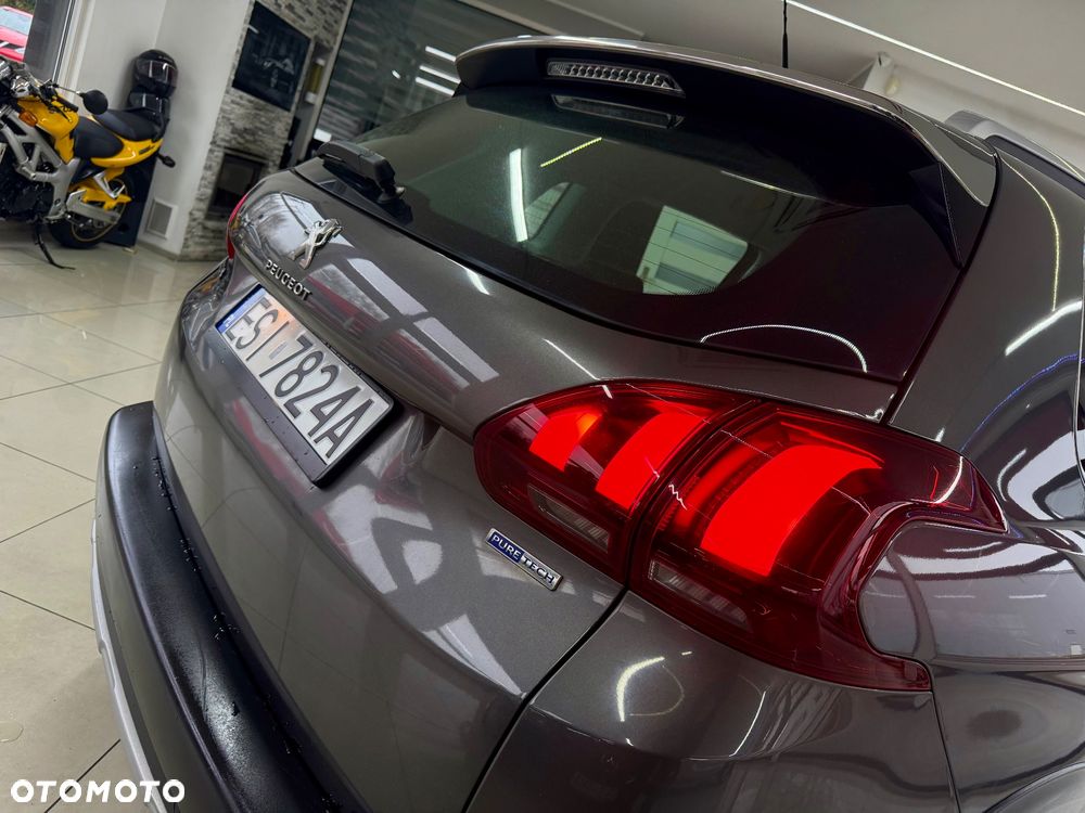 Peugeot 2008 PureTech 110 Stop&Start Allure - 23