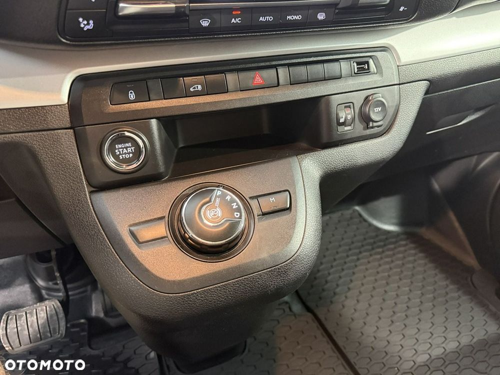 Opel Vivaro - 19