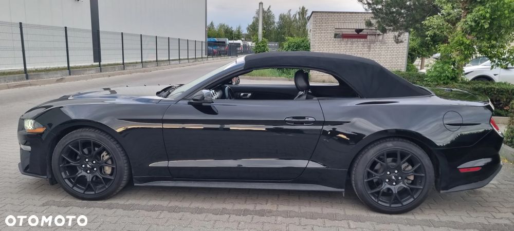 Ford Mustang - 17