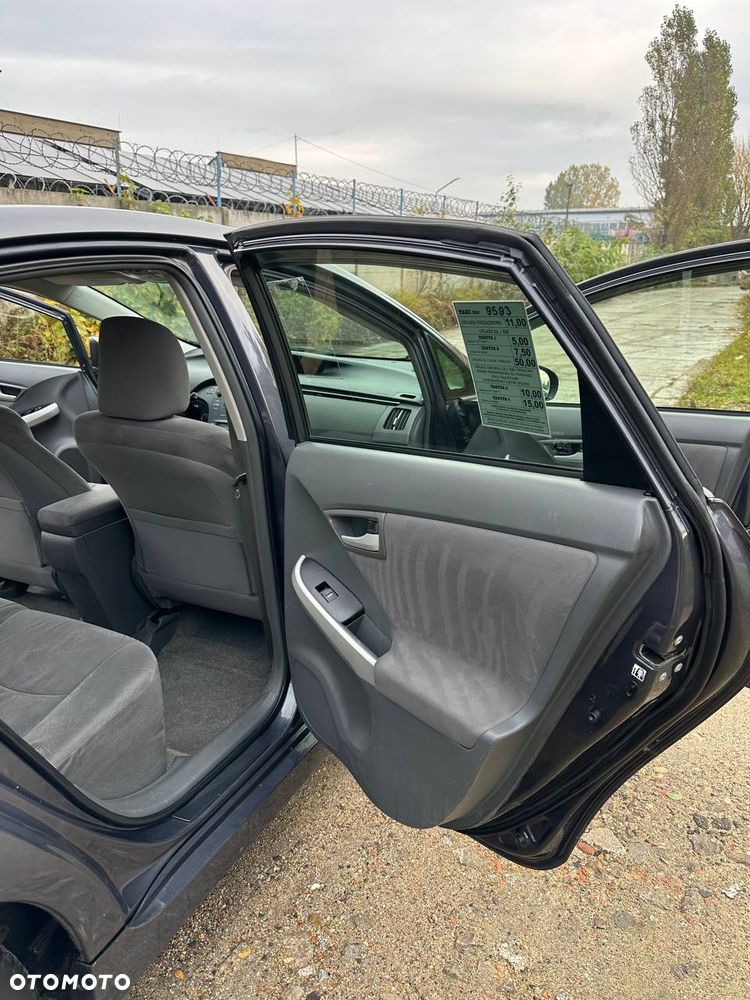 Toyota Prius 1.8 HSD Active - 15