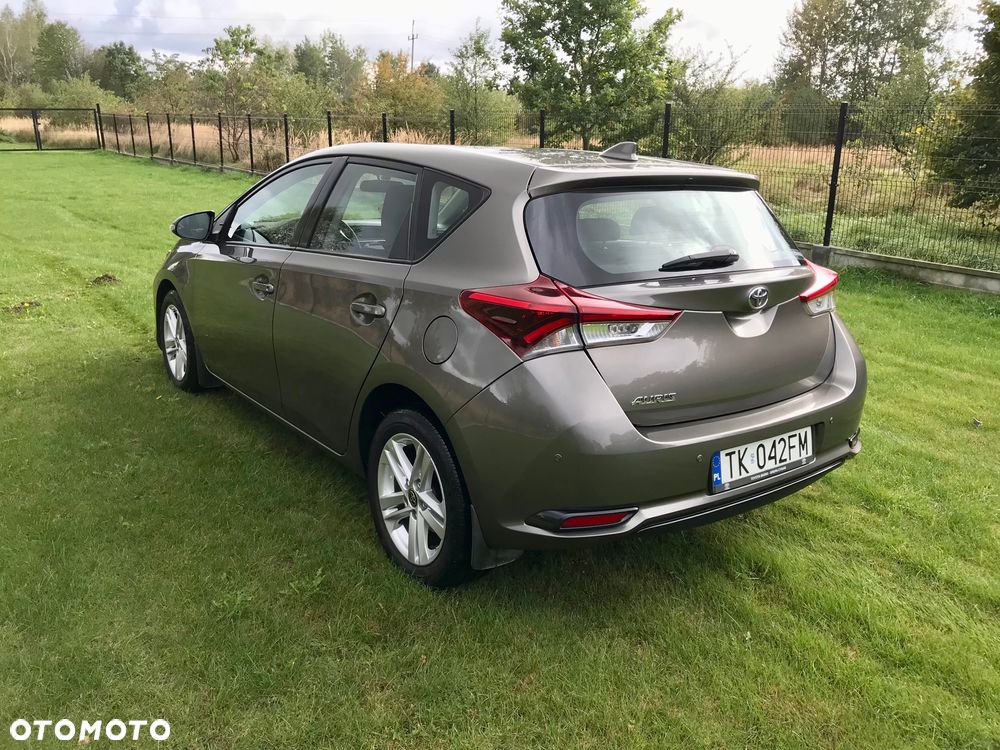 Toyota Auris - 6