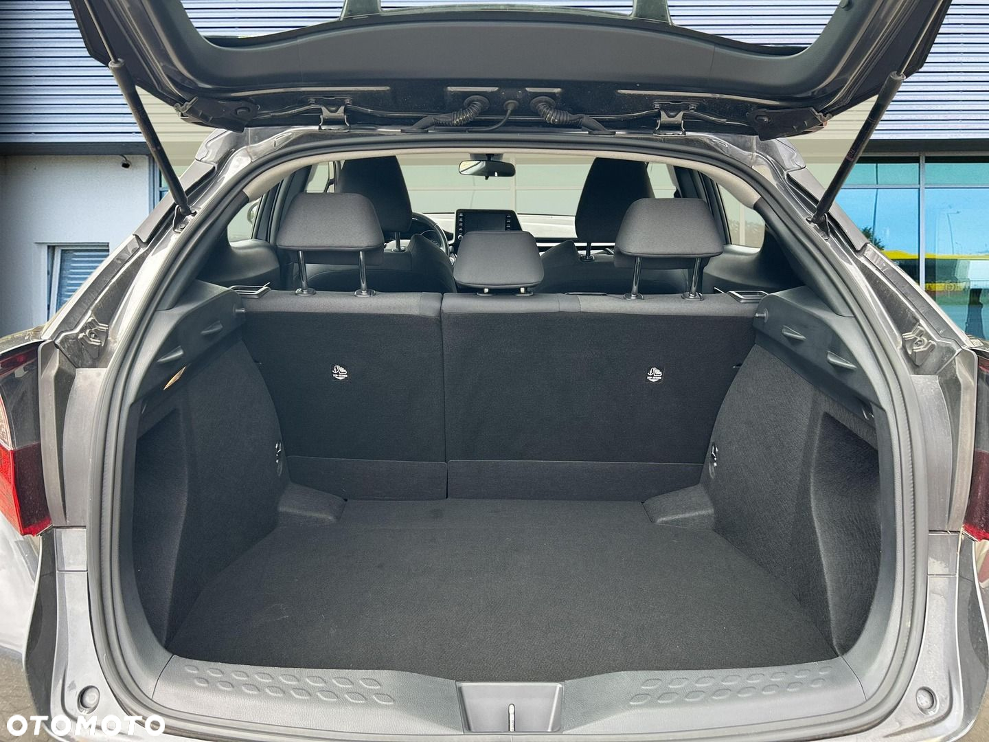 Toyota C-HR - 10