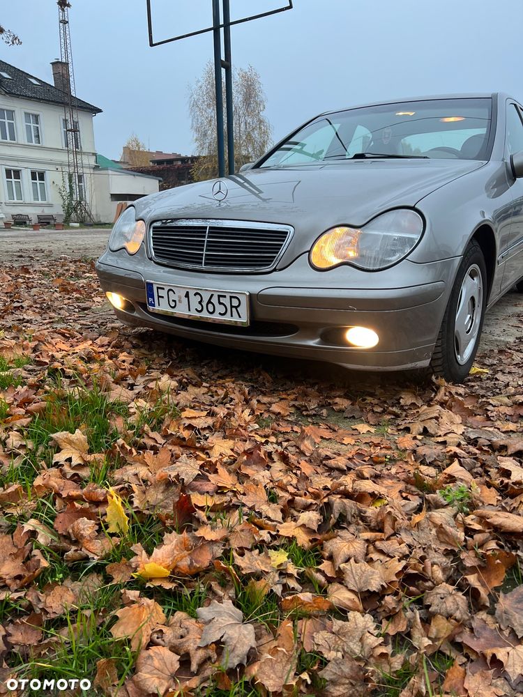 Mercedes-Benz Klasa C 180 Kompressor Classic - 7