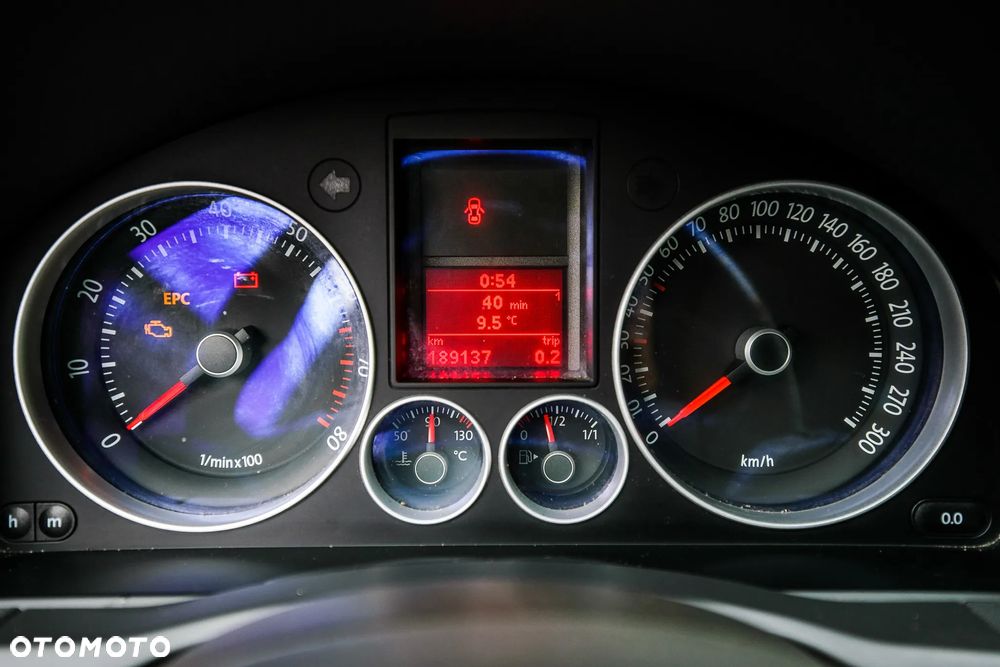 Volkswagen Golf 2.0 GTI - 27