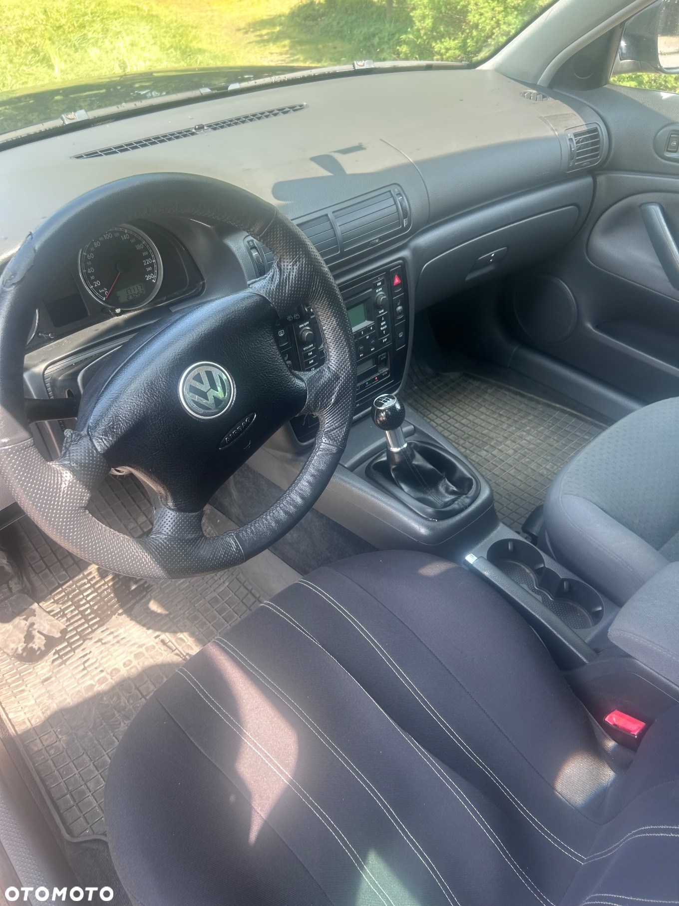 Volkswagen Passat 1.9 TDI Comfortline - 4