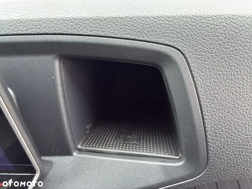 Volkswagen Crafter Furgon 35, 2.0 TDI 177KM, Wysoki dach, r. o. 3640mm - 33