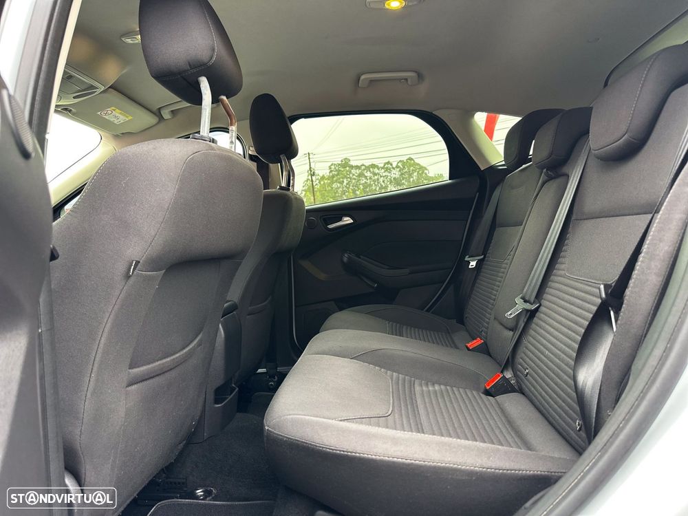 Ford Focus 1.0 EcoBoost Active - 15