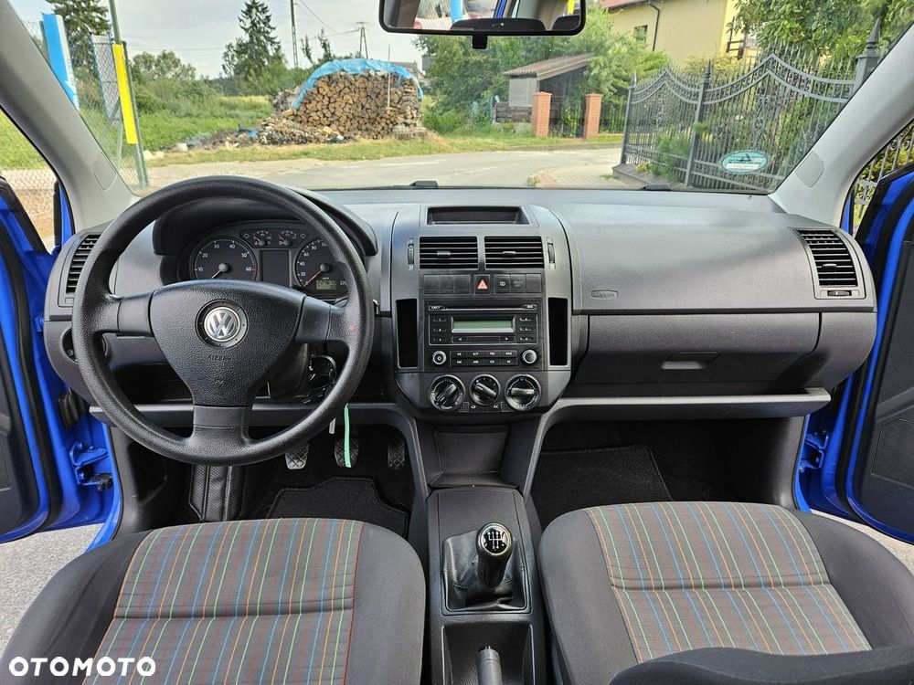 Volkswagen Polo - 12