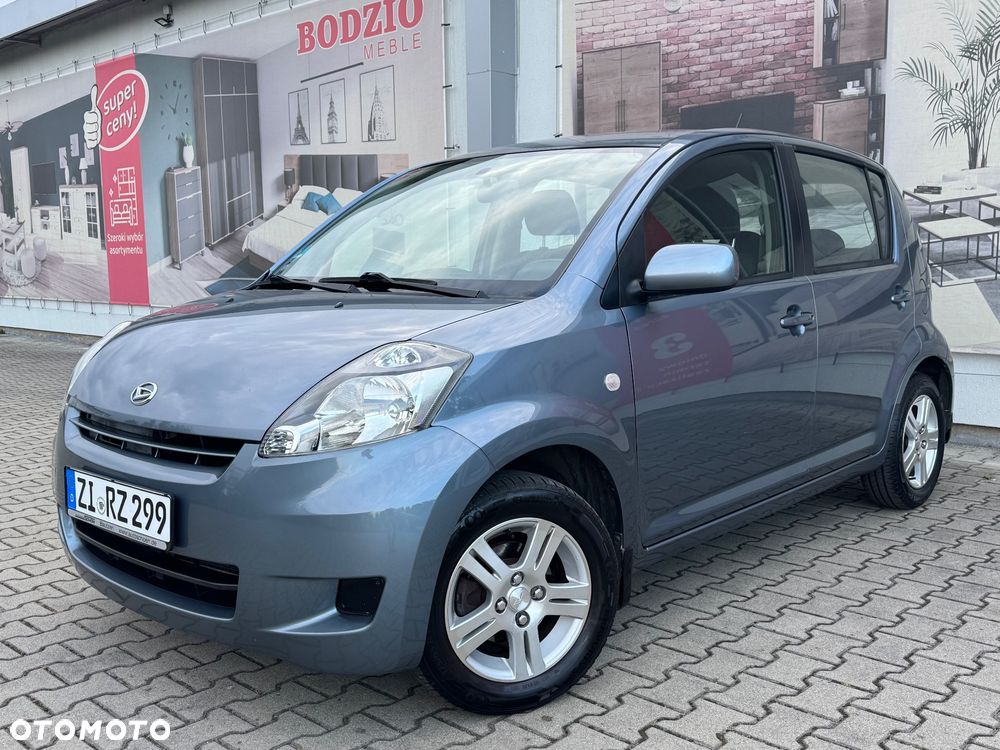 Daihatsu Sirion - 1