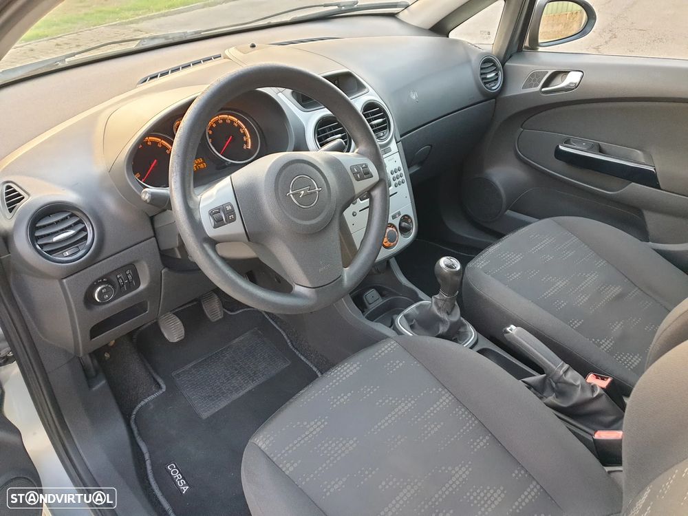 Opel Corsa 1.2 Enjoy - 6