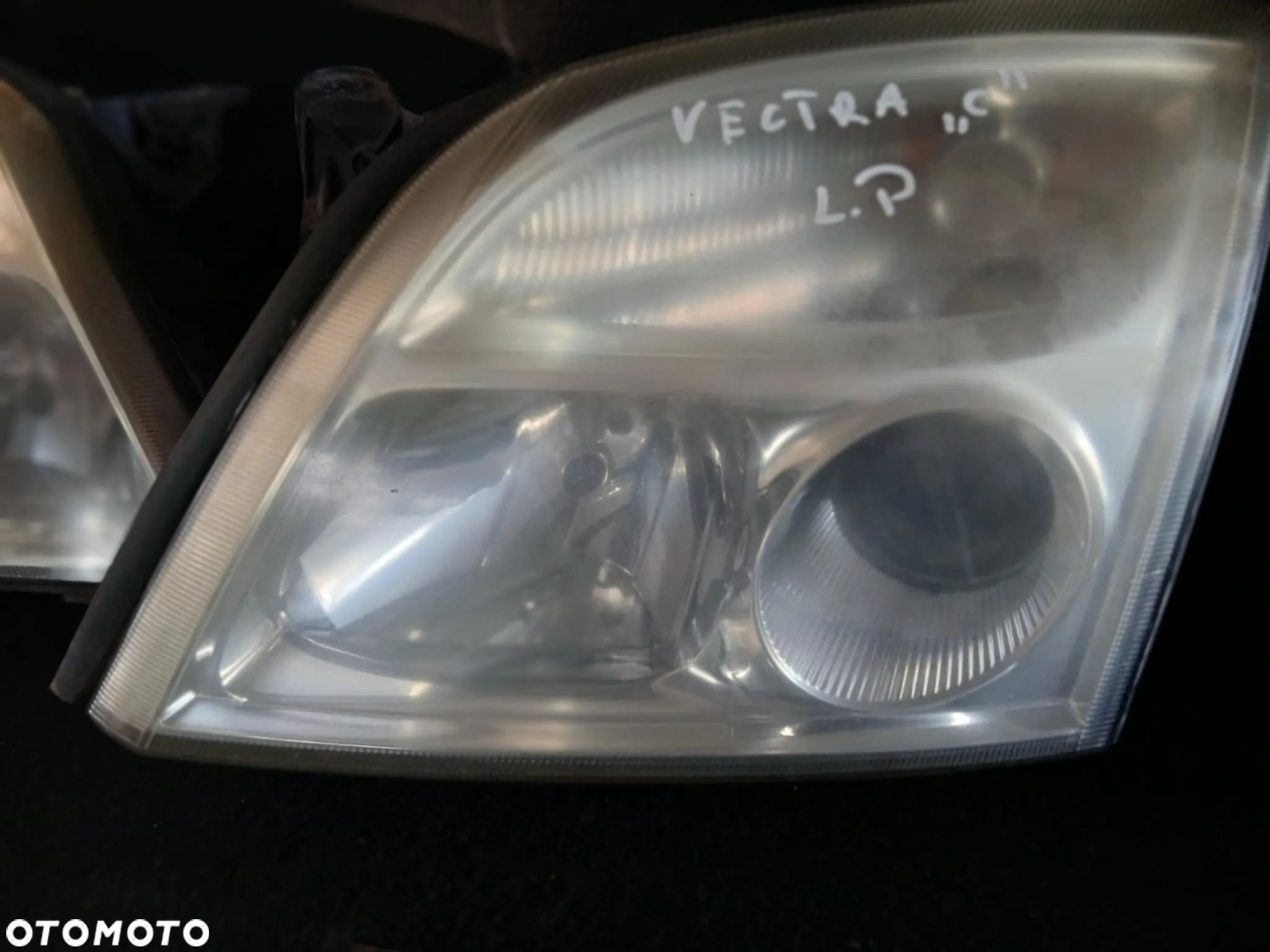 Opel Vectra C Lampa przednia lewa, prawa - 1