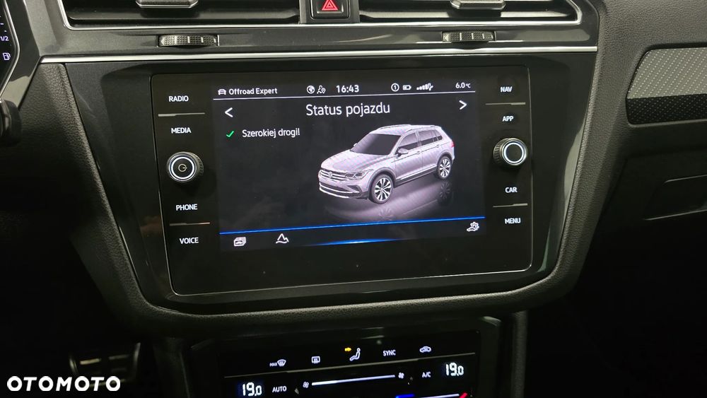 Volkswagen Tiguan - 26