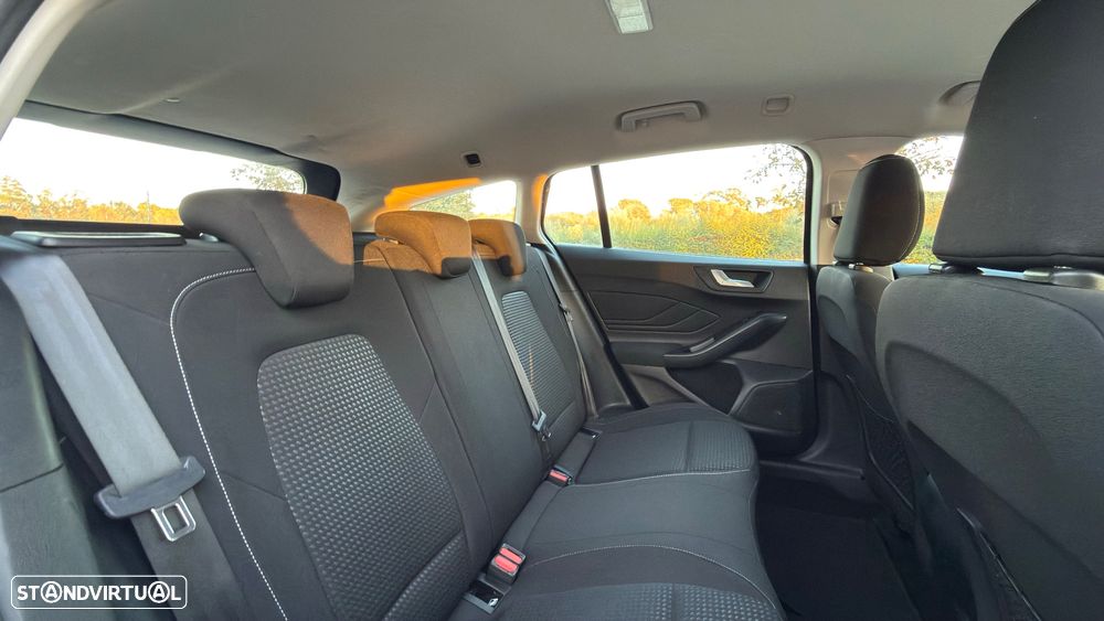 Ford Focus - 6