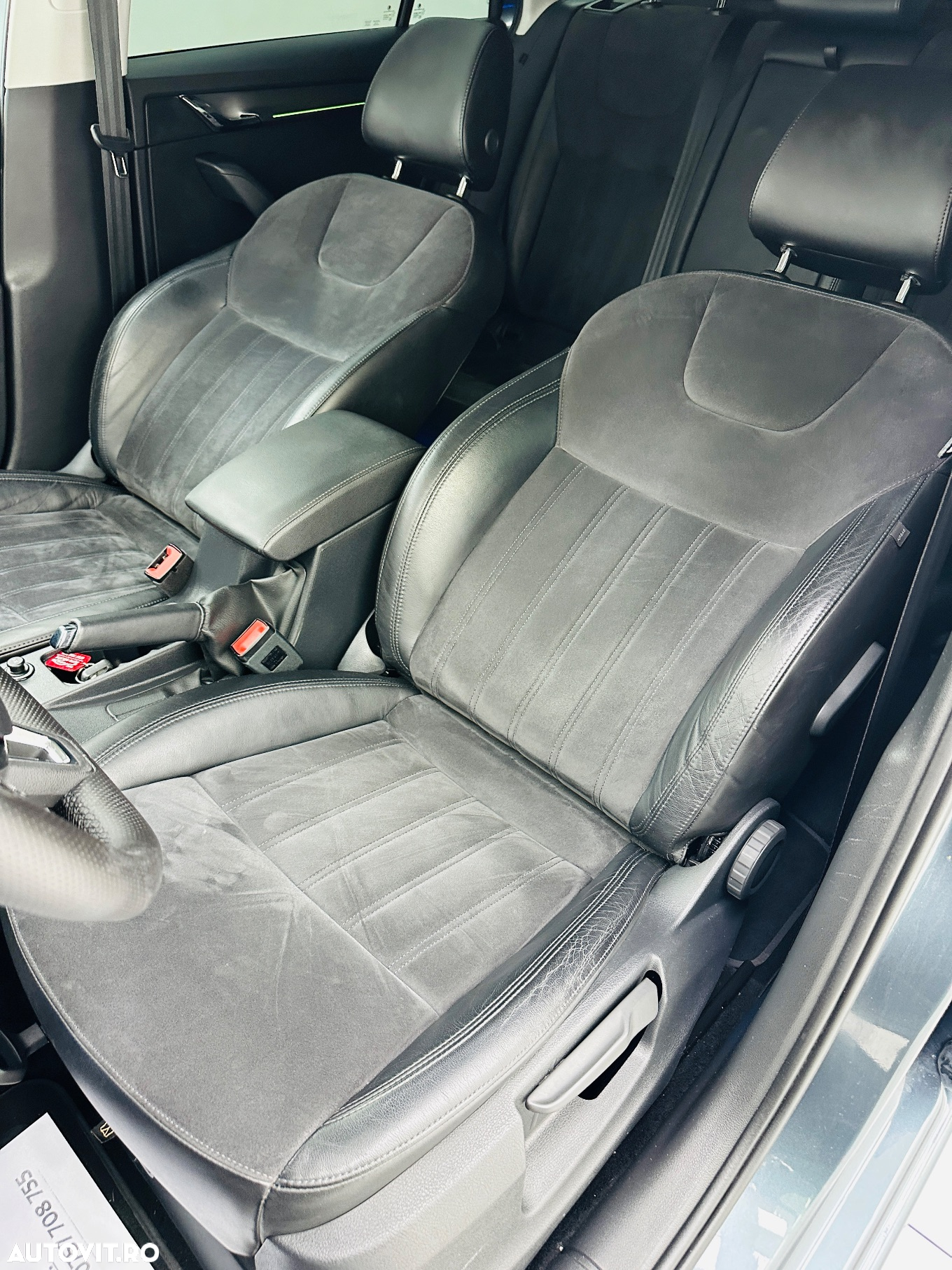 Skoda Octavia Combi 1.6 TDI DSG Premium Edition - 22