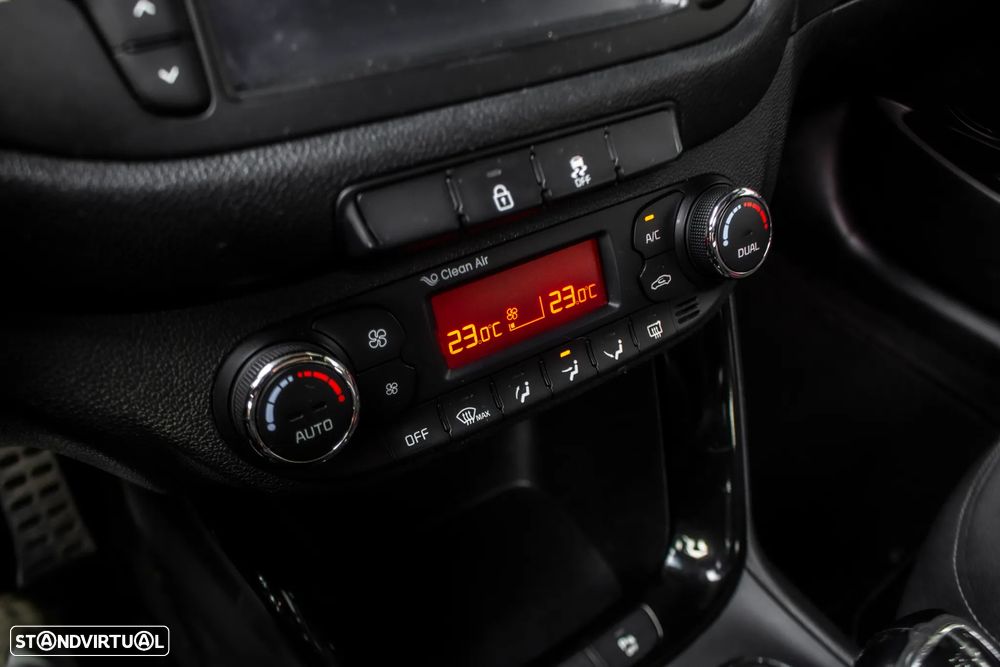 Kia Ceed SW 1.6 CRDi GT Line - 23