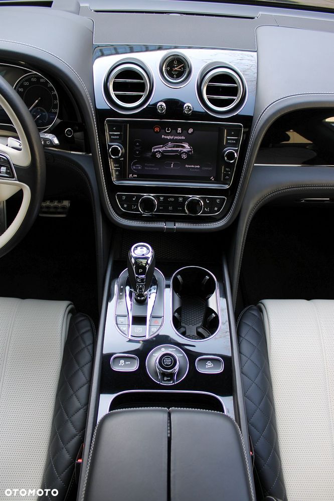 Bentley Bentayga - 22