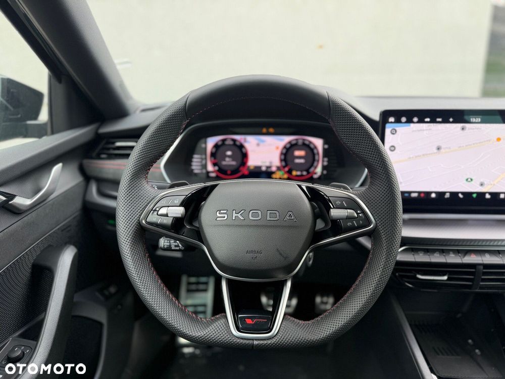 Skoda Octavia 2.0 TSI RS DSG - 17