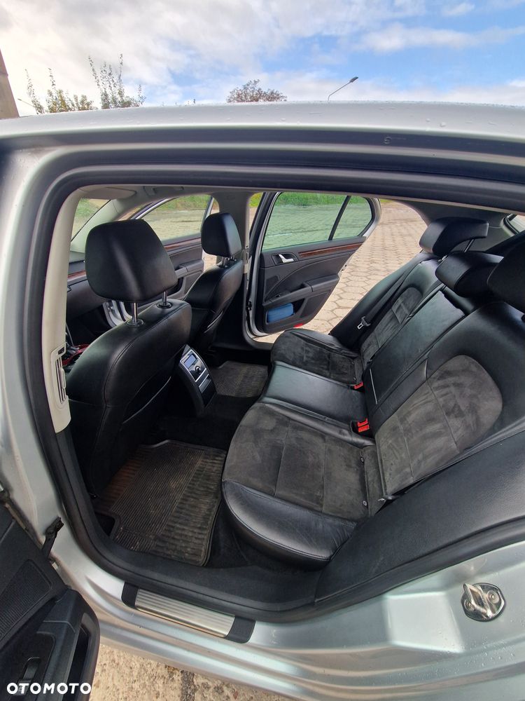 Skoda Superb 2.0 TDI Comfort DSG - 15