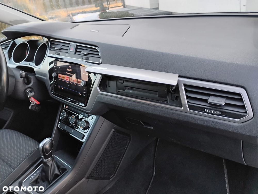 Volkswagen Touran 1.6 TDI SCR (BlueMotion Technology) DSG SOUND - 21